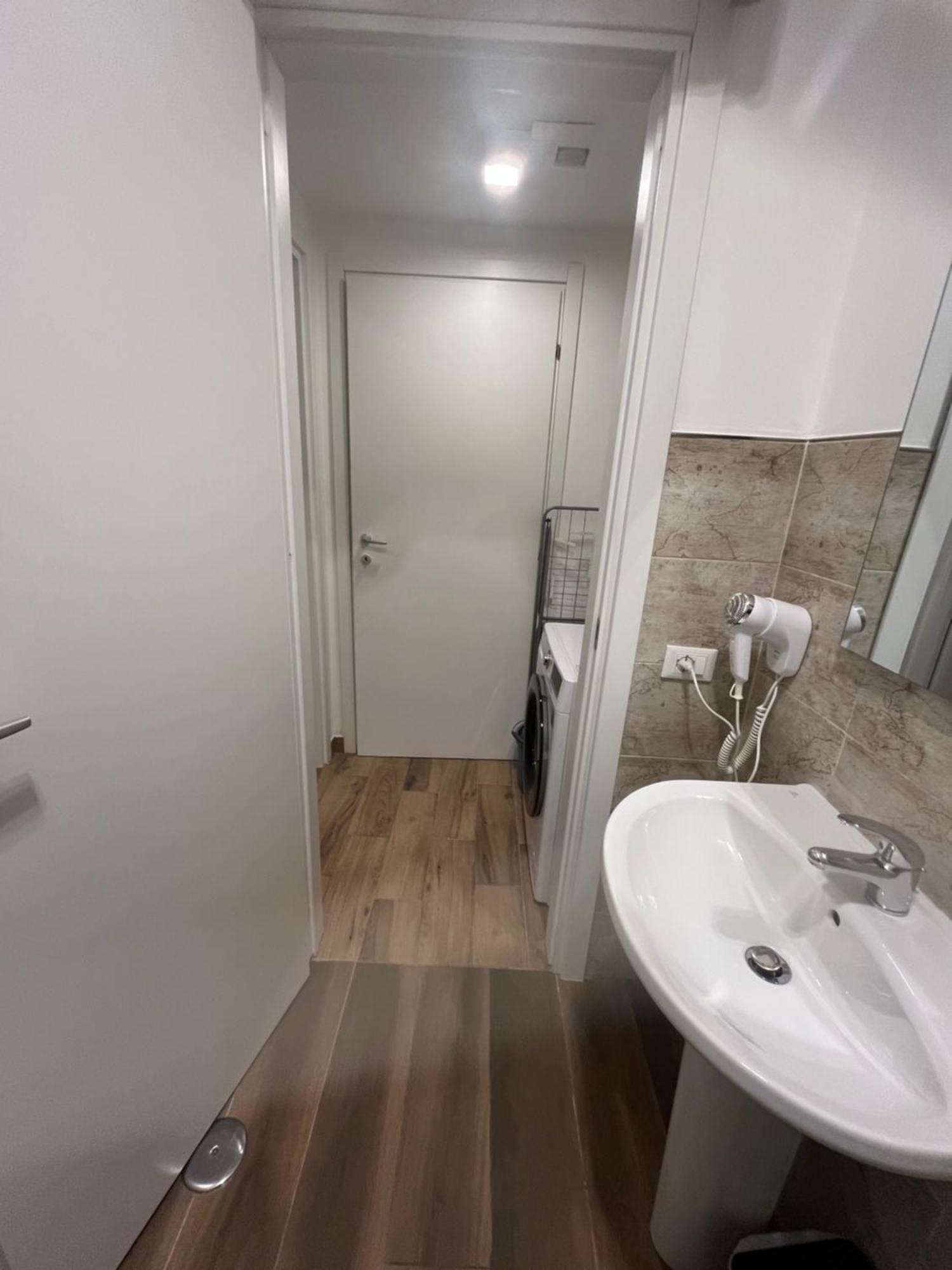 Jcube Apartments Precotto Milano Buitenkant foto