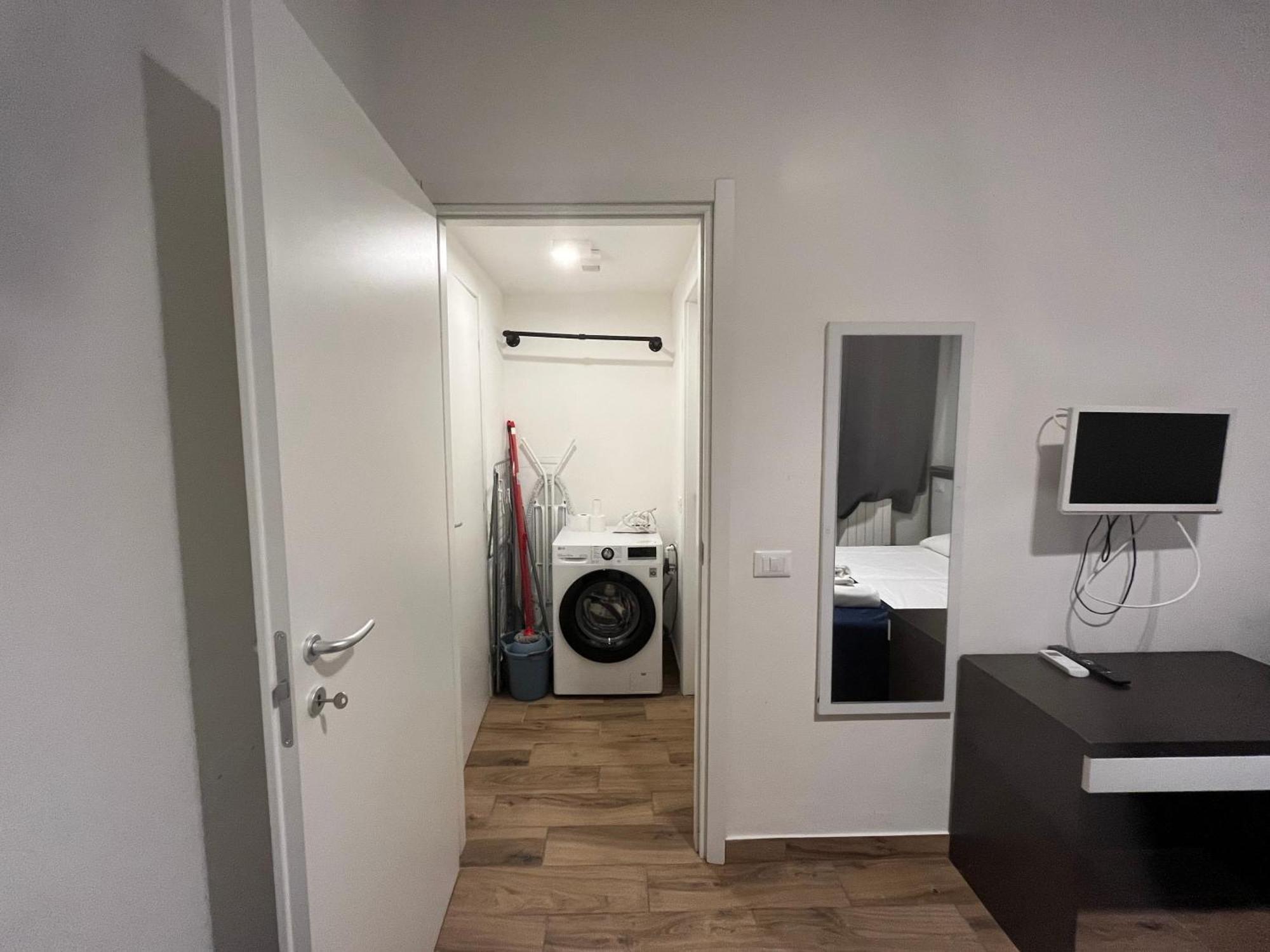 Jcube Apartments Precotto Milano Buitenkant foto